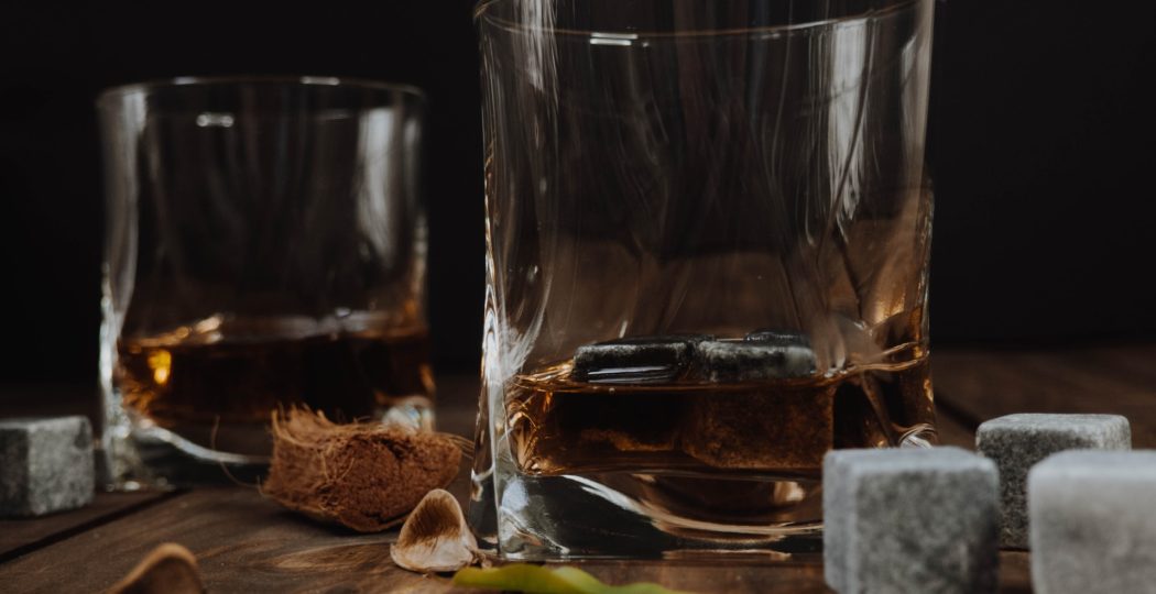 Verre à whisky personnalisé : Le cadeau préféré des hommes !